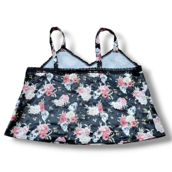 Hot Topic Top Size Medium Neck Crop Cami Camisole Tank Top Skulls Roses New NWOT - Picture 3 of 6